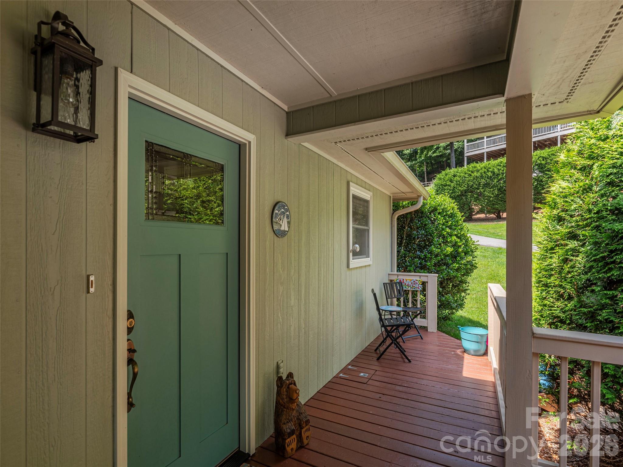 323 Hawks Crest Drive