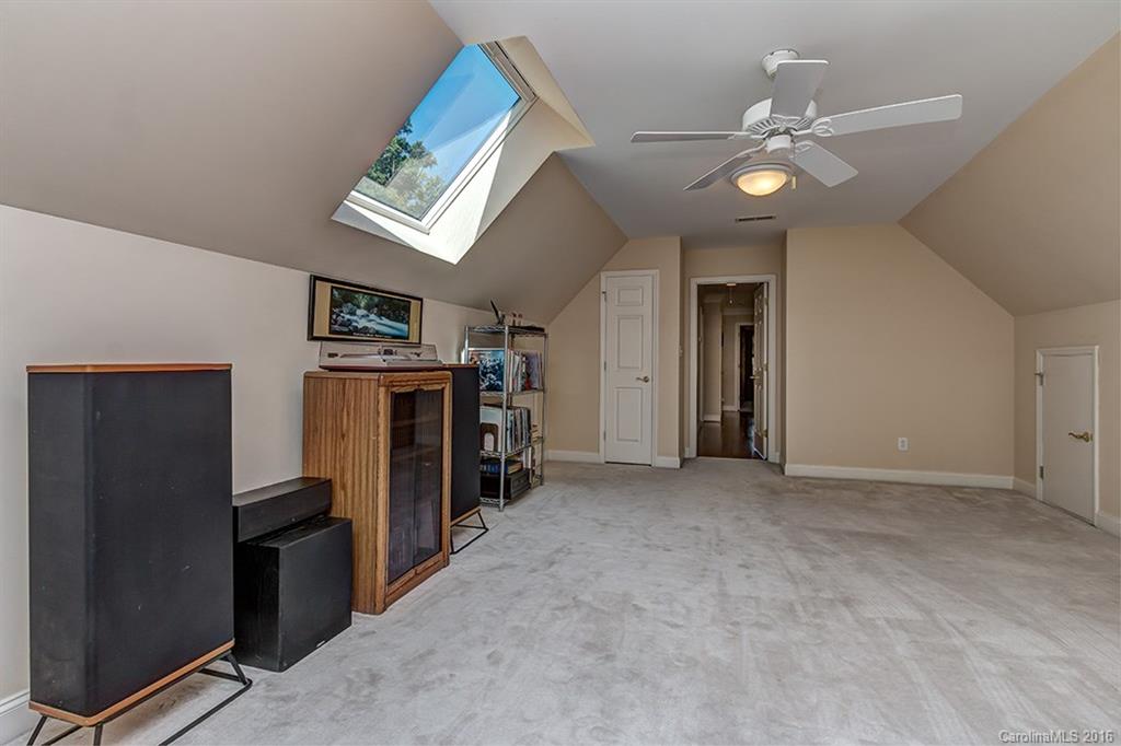 The Summit - Residential