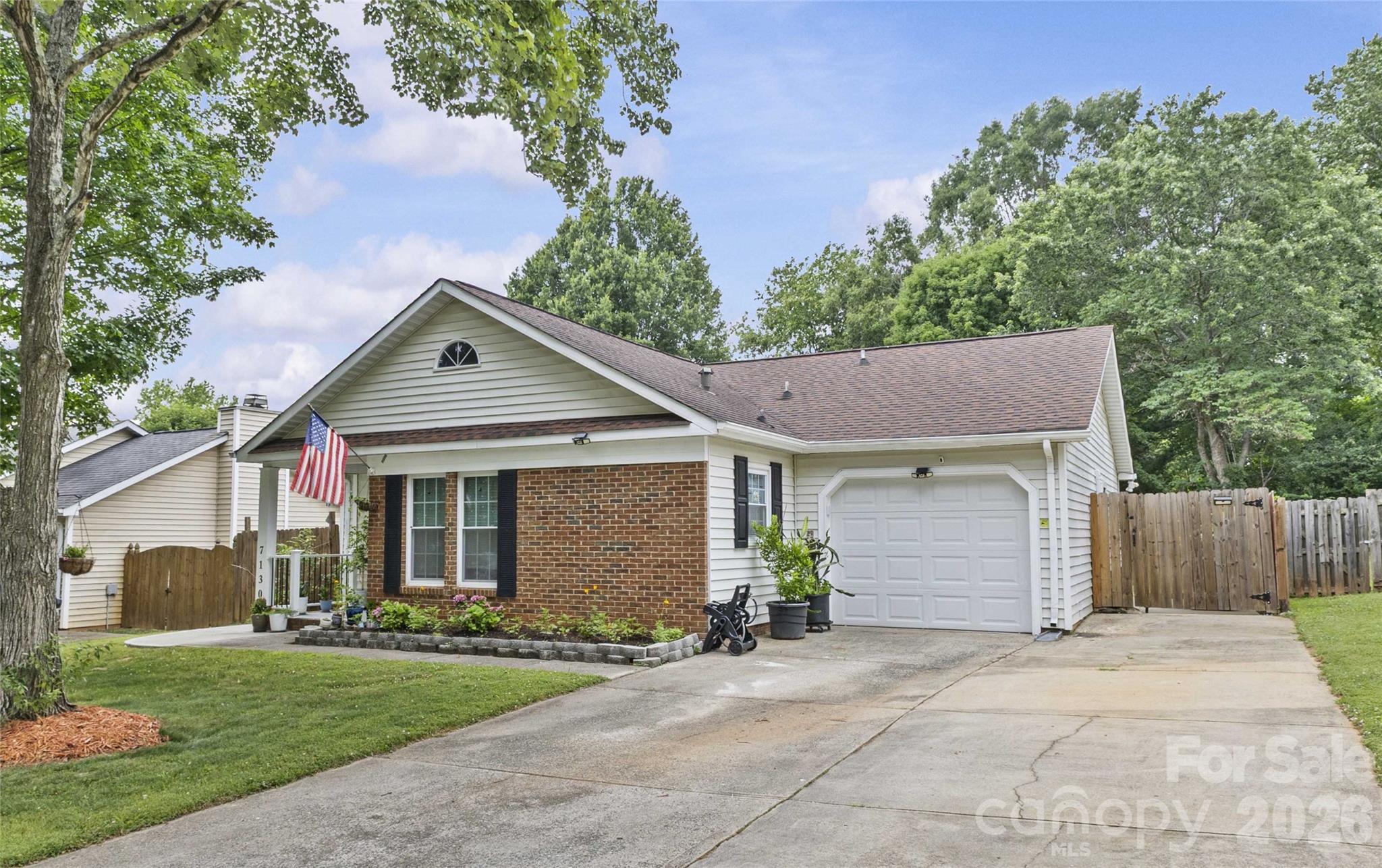 7130 Bluff Wood Cove