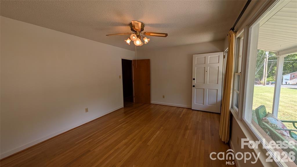 534 Westside Terrace