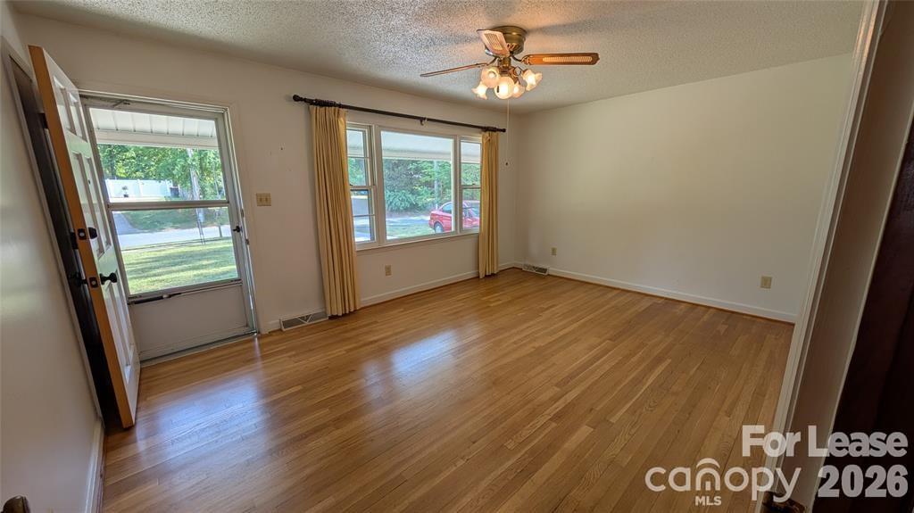 534 Westside Terrace