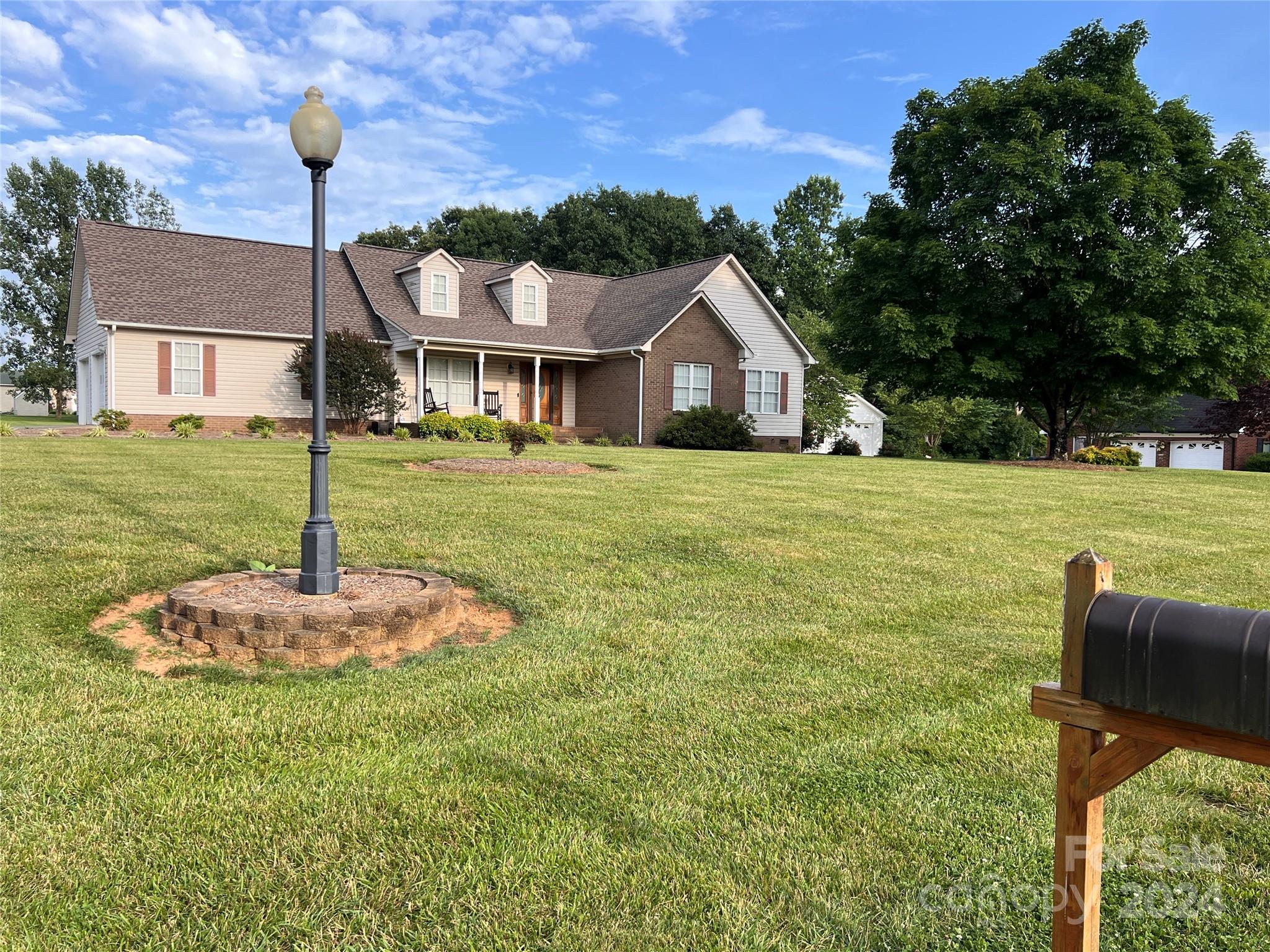 Barringer Woods - Residential