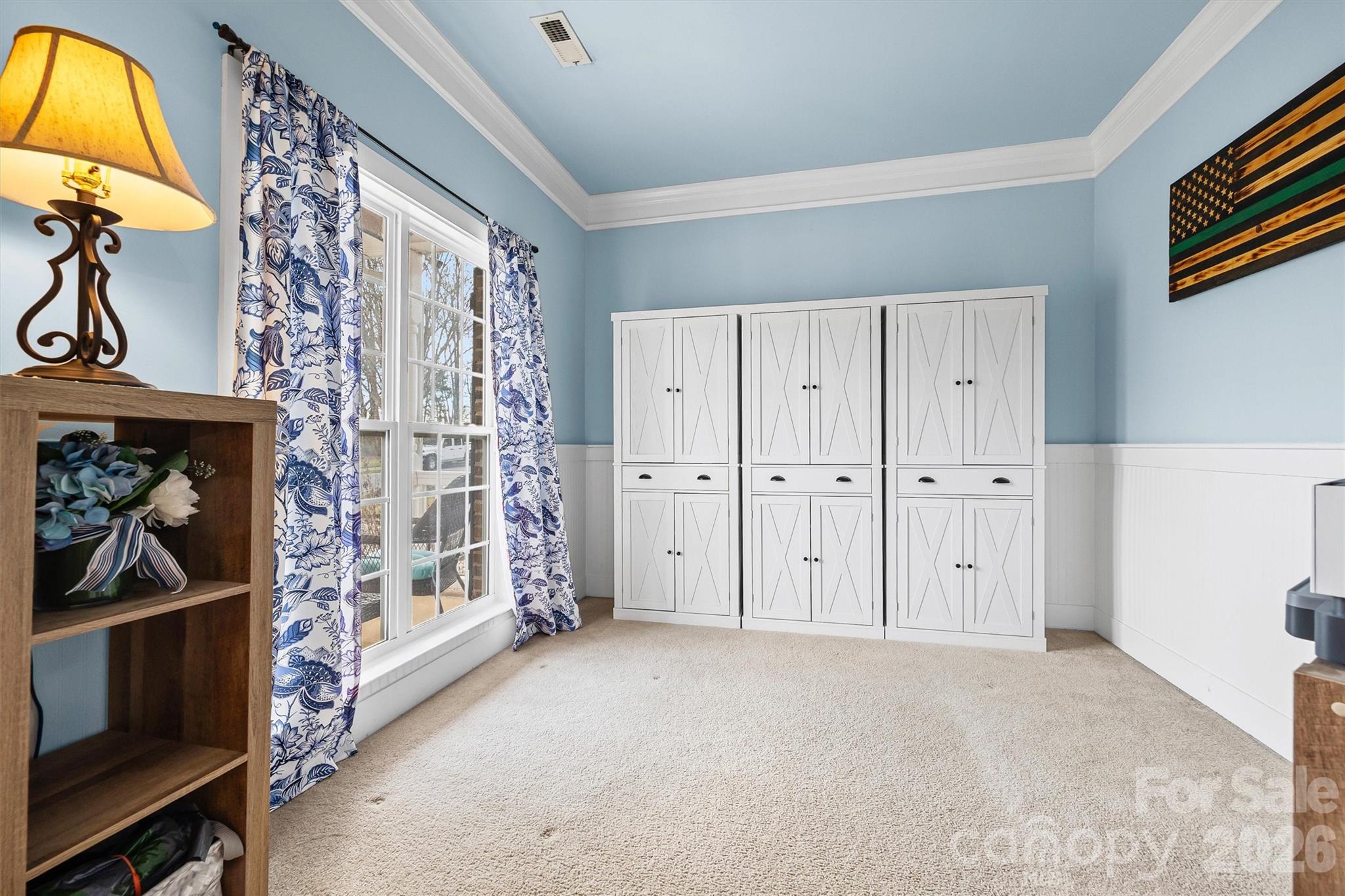 567 Sunledge Terrace