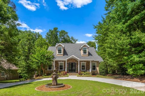 7967 Glen Abbey Circle Stanley NC 28164