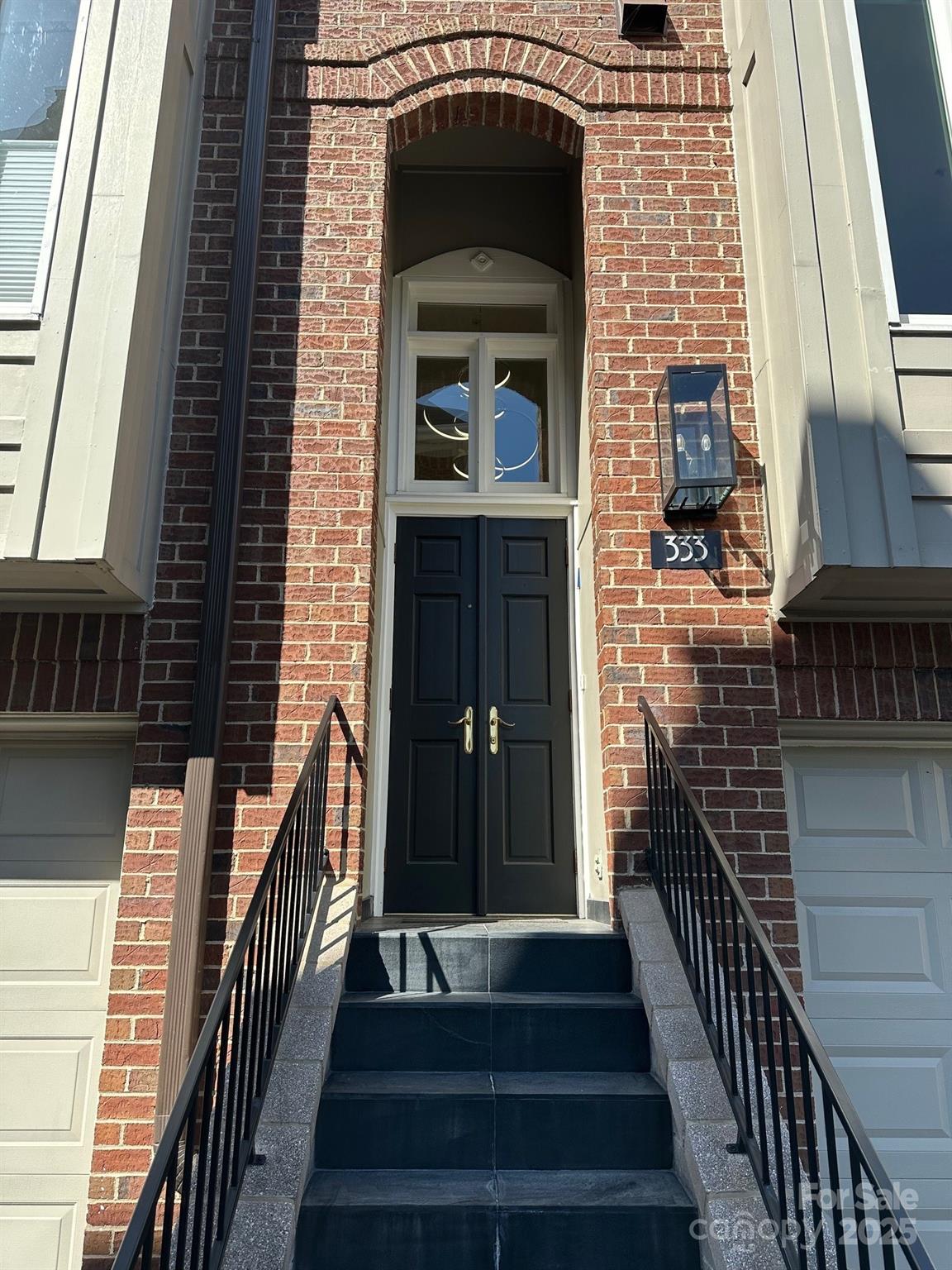 333 W 7th Street