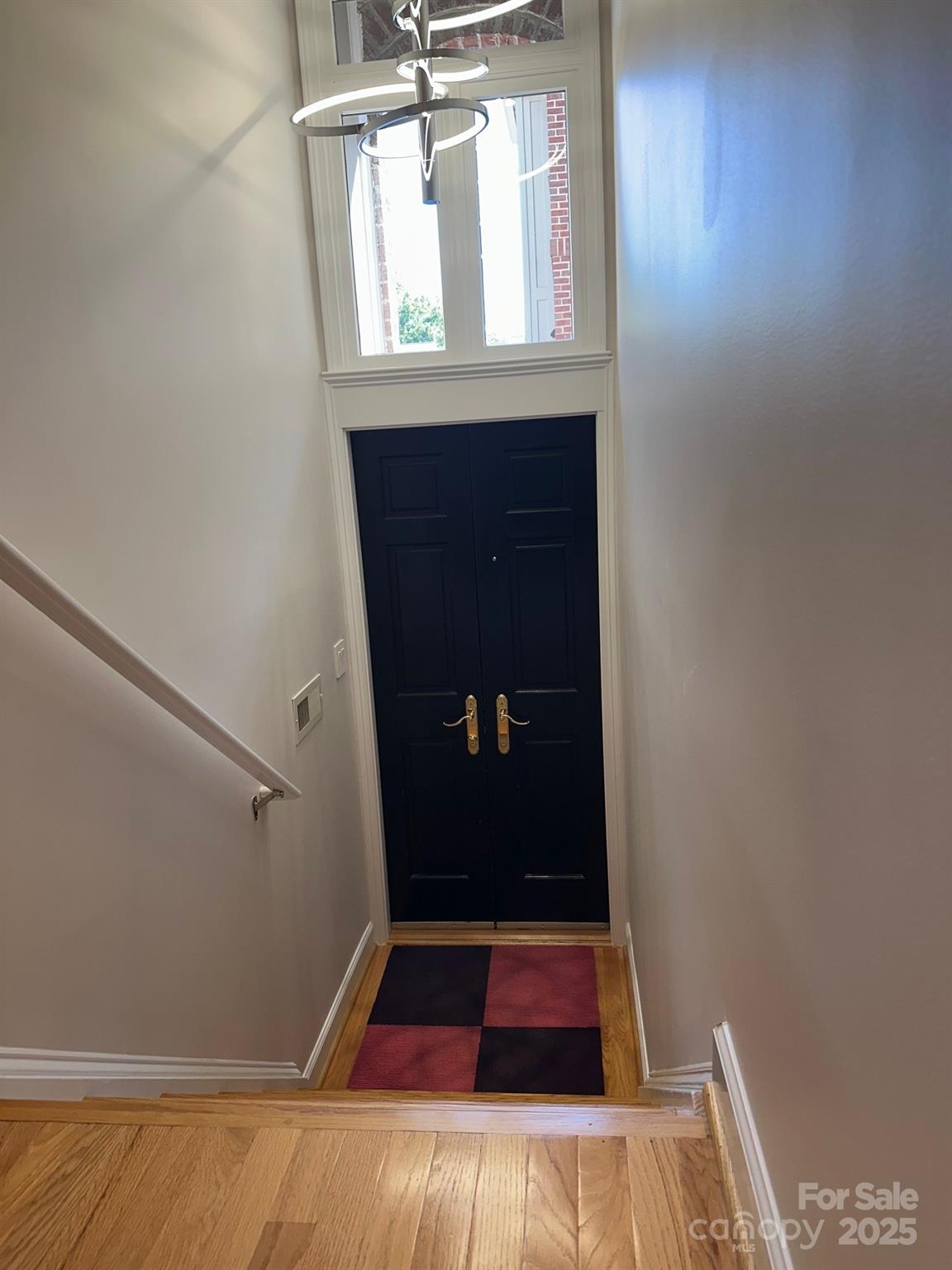 333 W 7th Street
