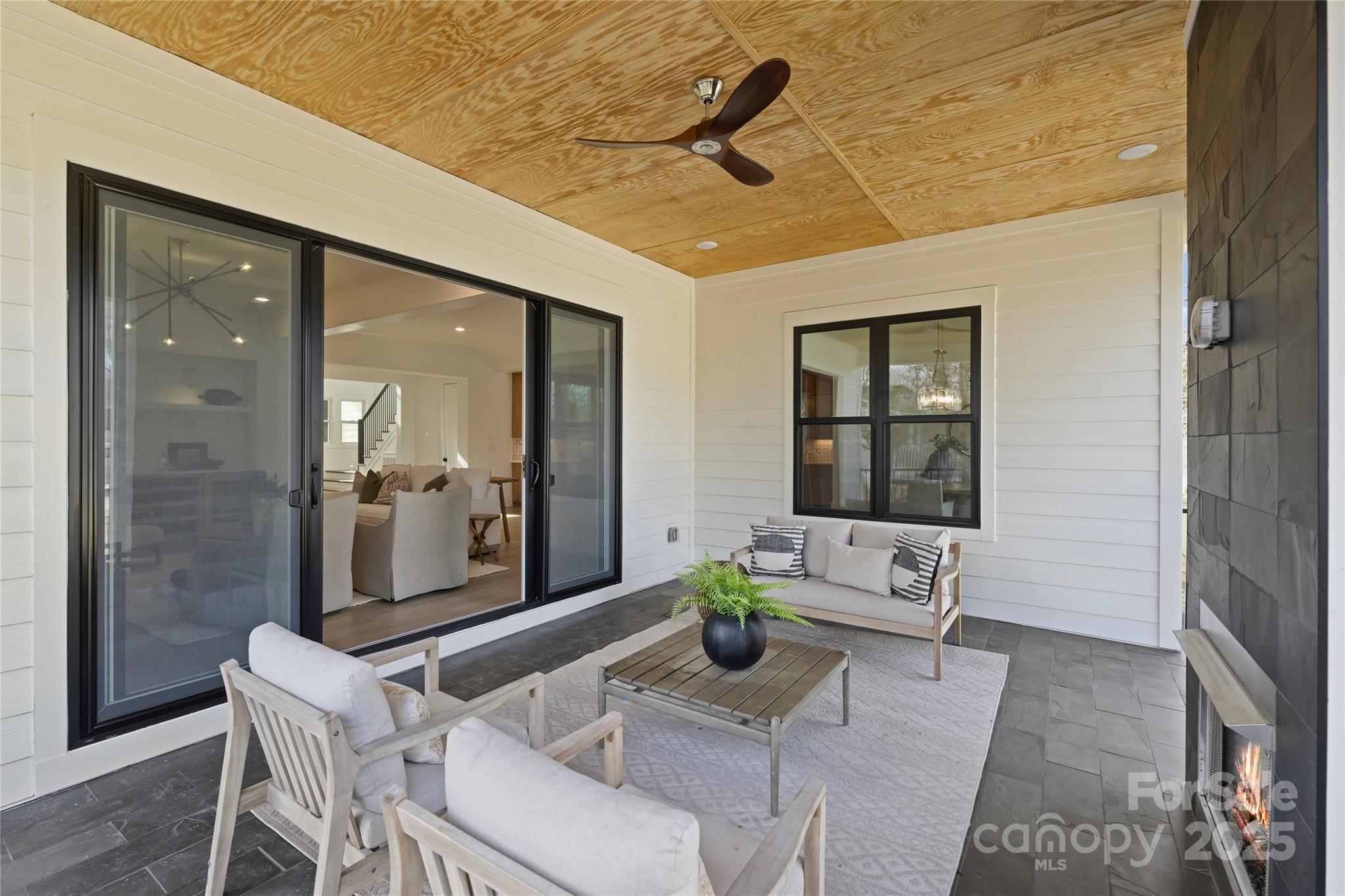 Laurelwood - Residential