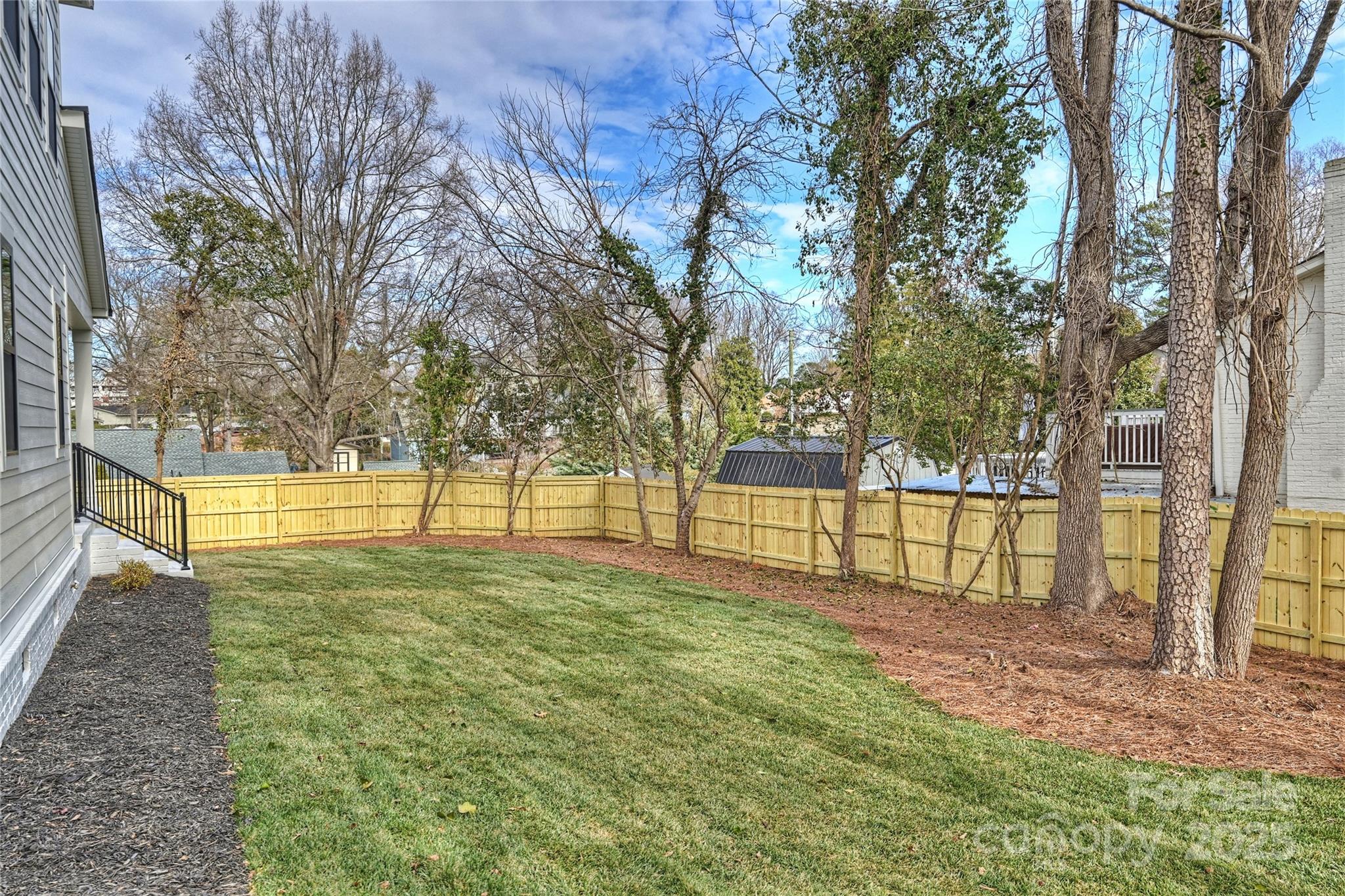 Laurelwood - Residential