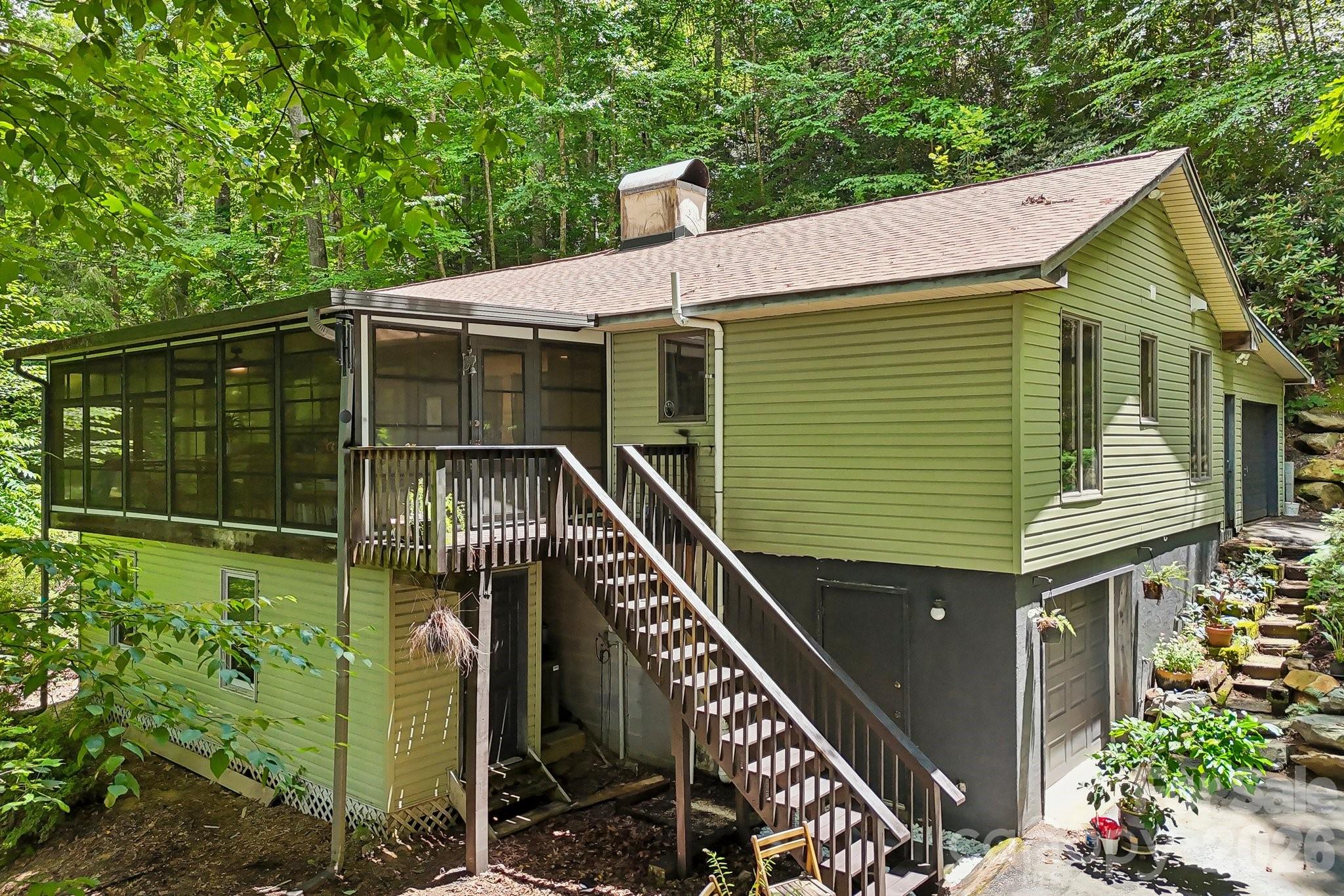 637 Cascade Lake Road