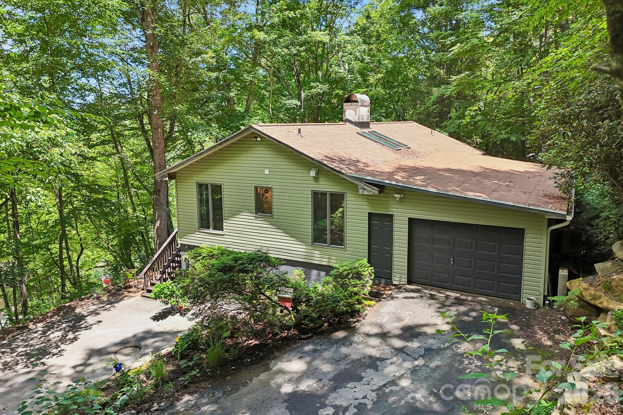 637 Cascade Lake Road
