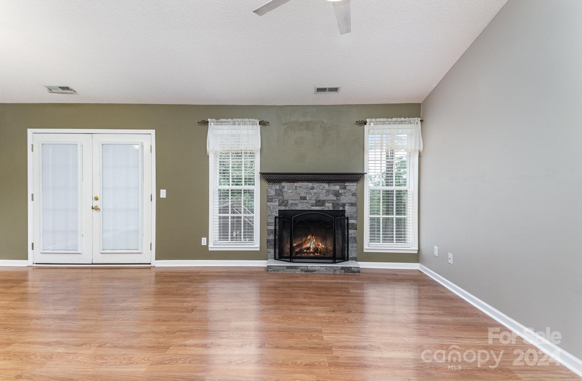 River Glen - Residential