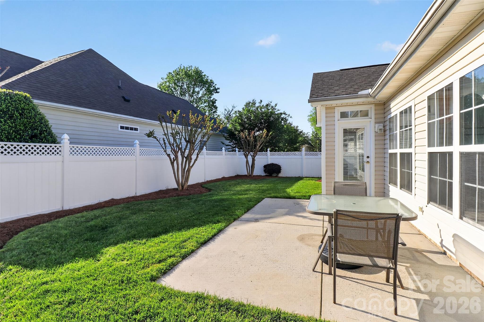 2525 Old Ashworth Lane NW