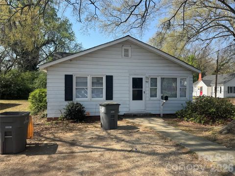 Photo of 900 Buick Avenue, Kannapolis, NC 28083 (MLS # 4364904)
