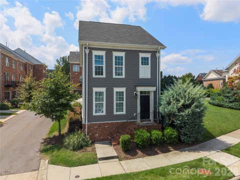 Photo of 8309 Scotney Bluff Avenue, Charlotte, NC 28273 (MLS # 4418846)