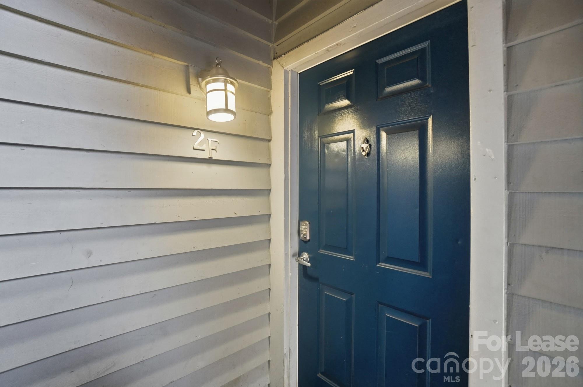 525 N Graham Street 2F