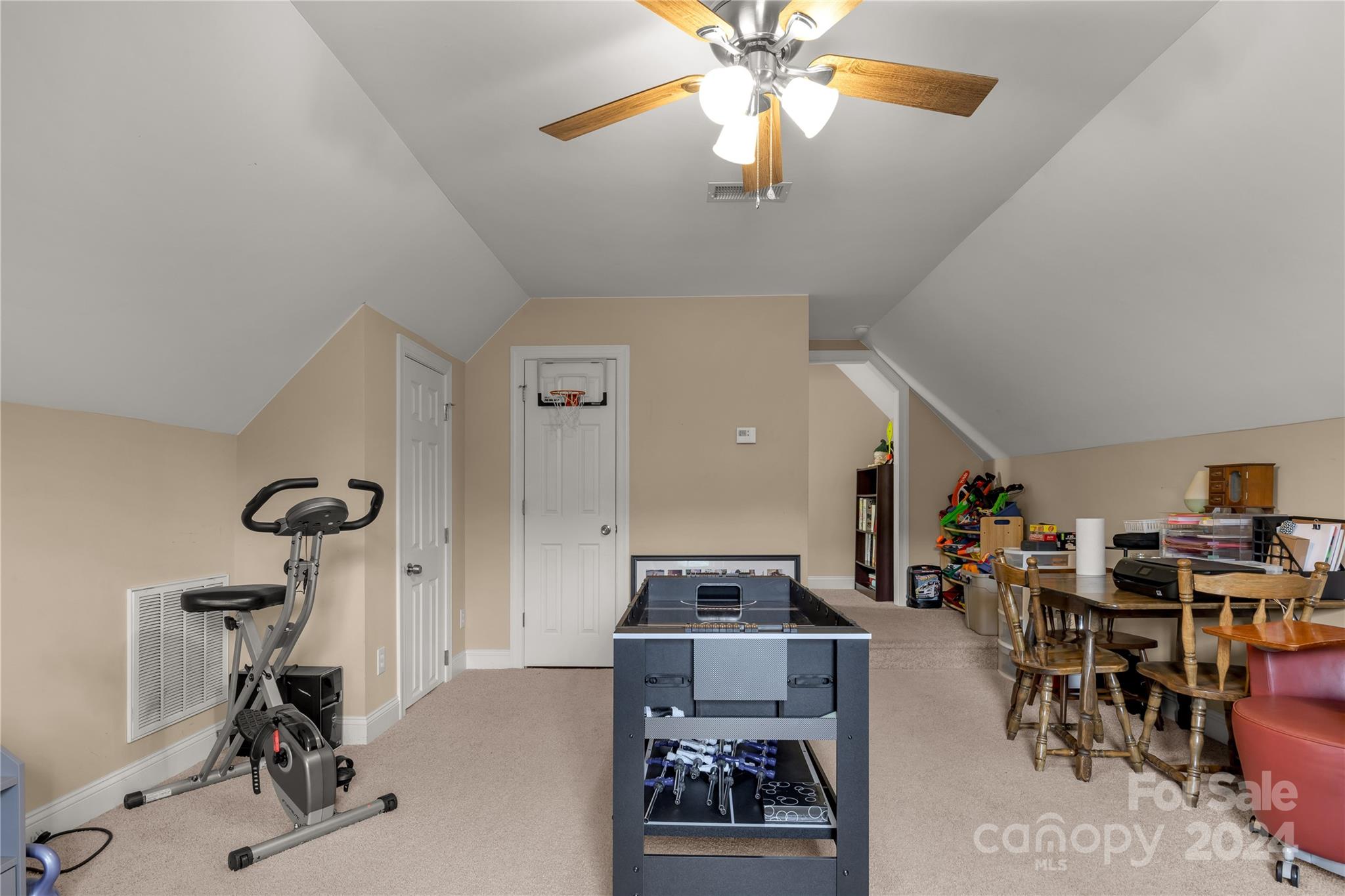 Oak Creek - Residential