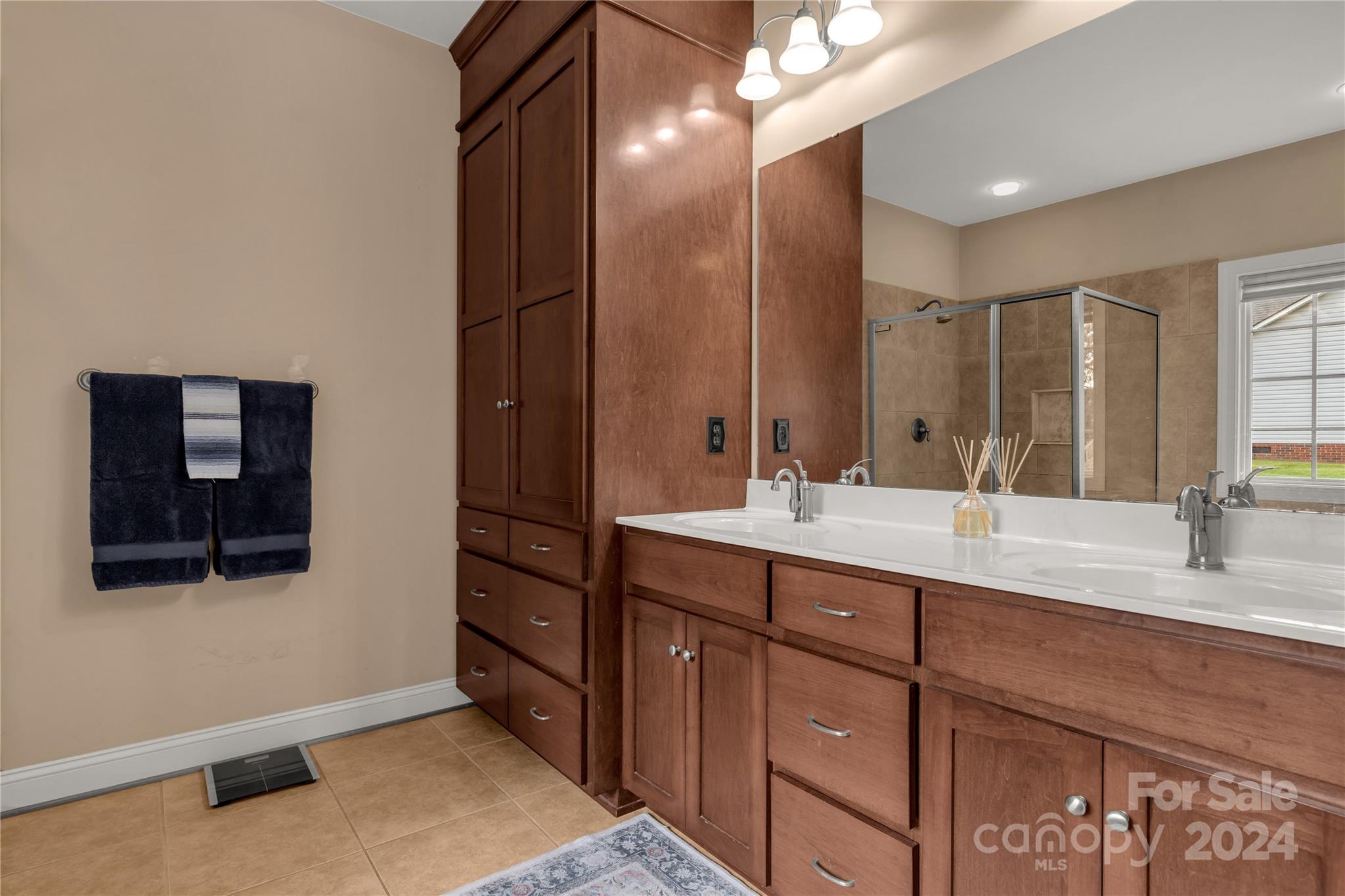 Oak Creek - Residential