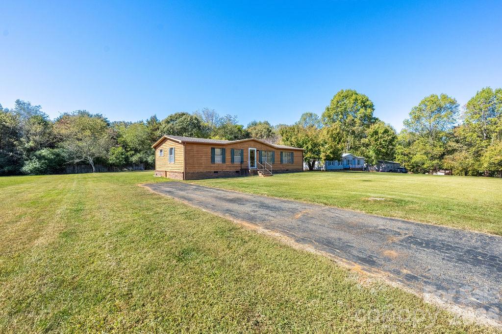 149 Hallmark Estates Drive