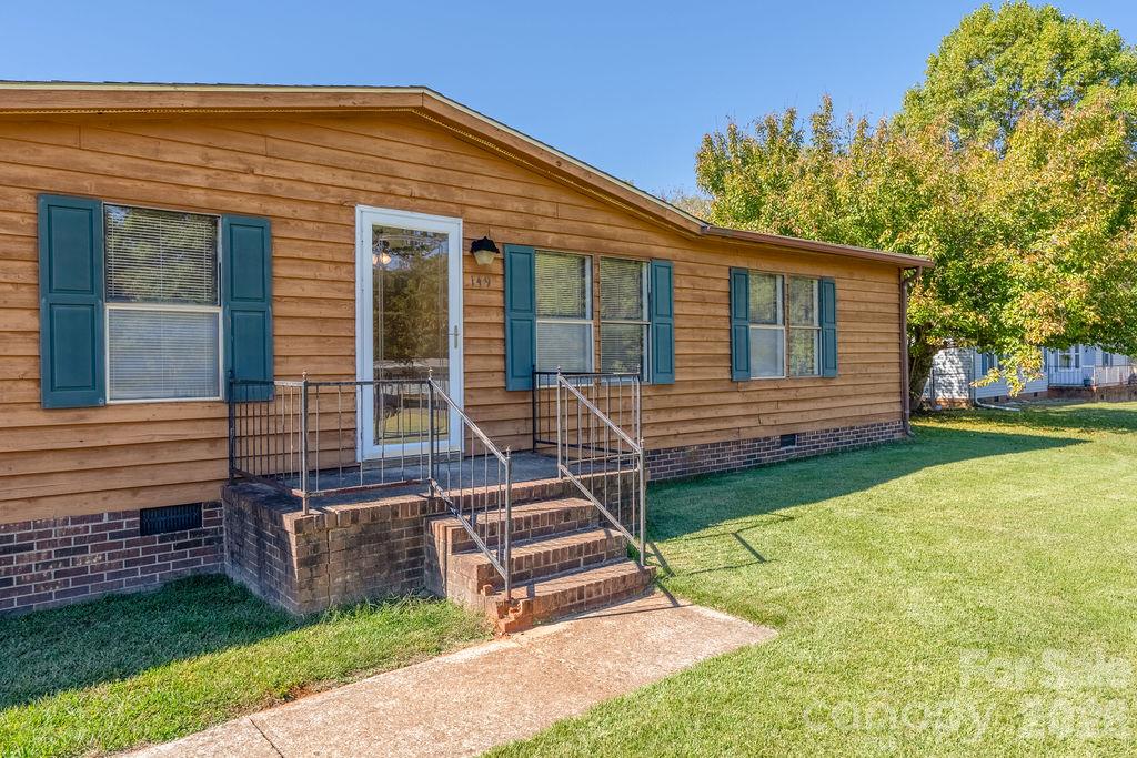 149 Hallmark Estates Drive