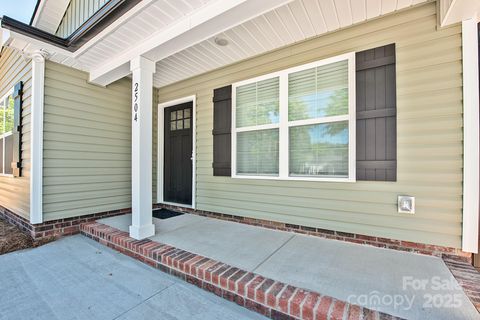 2502-2504 Glendale Avenue Kannapolis NC 28081