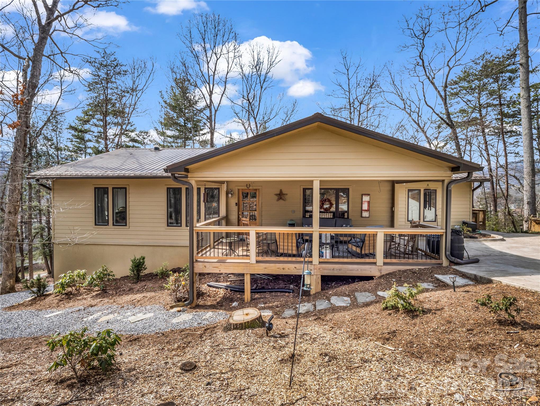 4 Western View Street