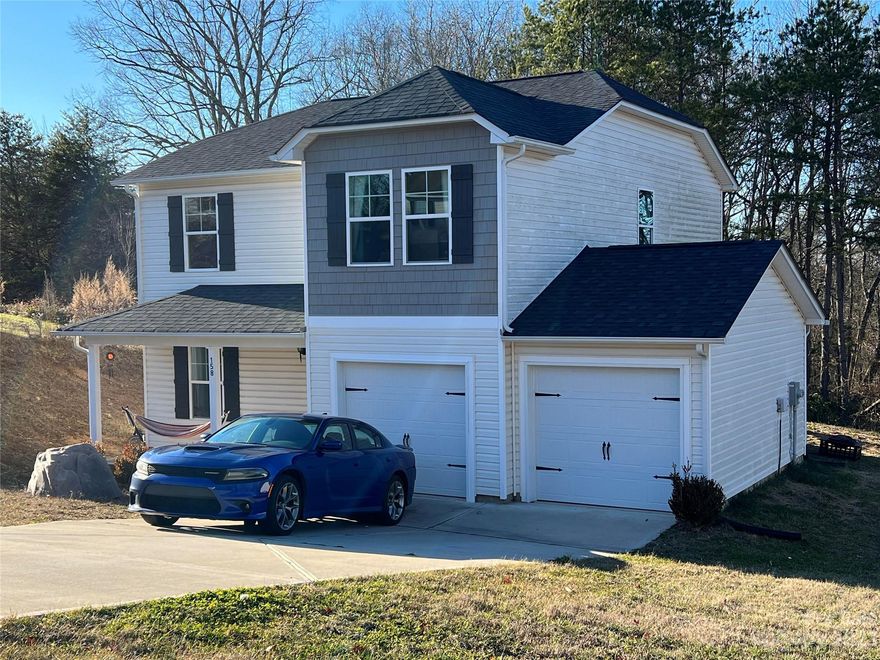 A 4/2/1 in Kings Mountain built in 2020, only 3 years old and everything that comes with this home is only 3 years old. Roof, heat pump, electric water heater, all stainless steel appliances, sink disposal, washer & dryer. Open floor plan with a separate dining room, pantry, and granite counters. Vaulted ceiling in master bedroom with a walk in closet and soaker tub in master bath. 2 bay garage and concrete driveway. Back concrete patio for entertaining. Hi speed Spectrum Internet. Shopping is only a 2 minute drive and US-74 is only a 4 minute drive for easy commutes to Charlotte or Shelby. New 2023 flooring in livingroom and dining room. This home is being sold AS IS but seller is providing a 1 year home warranty at close. Call today for your showing!