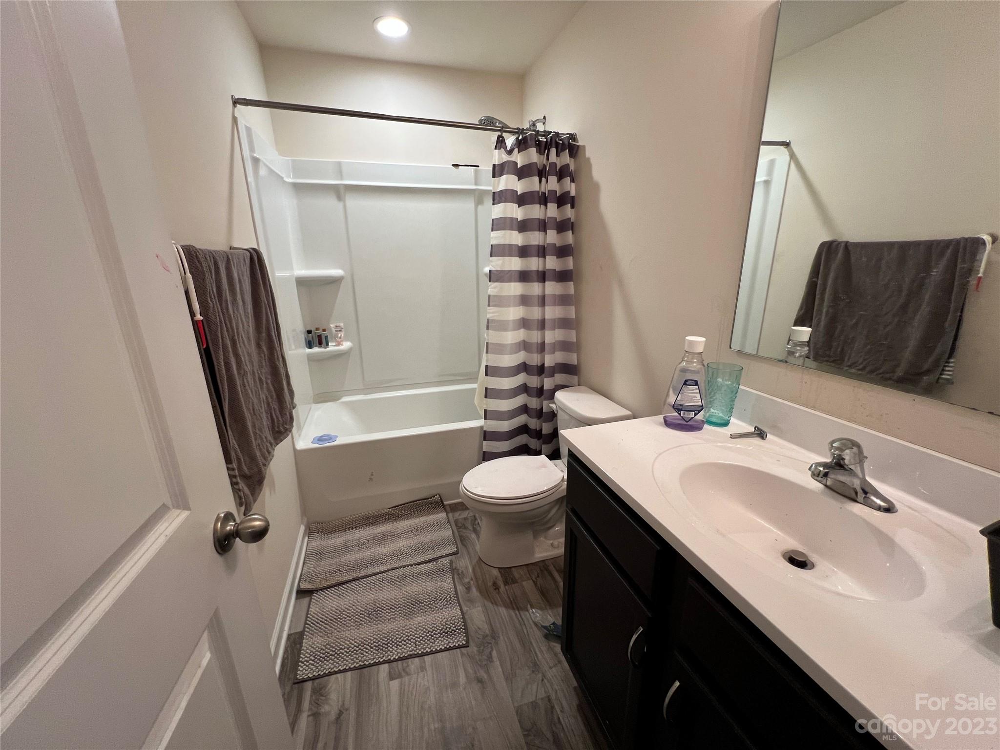 Kings Pointe - Residential