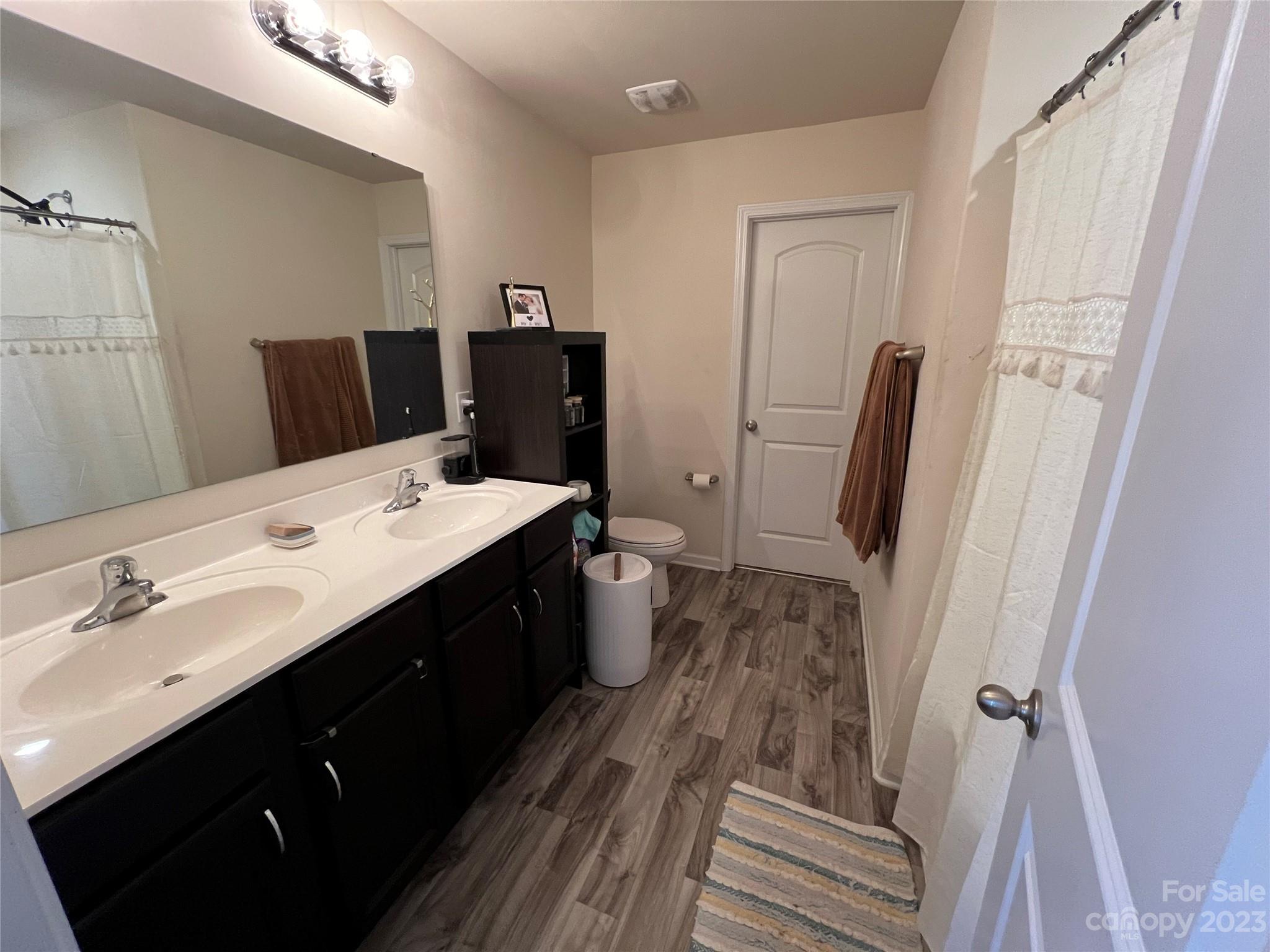 Kings Pointe - Residential