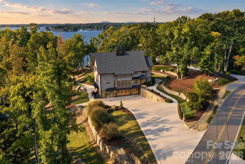 Photo of 222 Greenbay Road, Mooresville, NC 28117 (MLS # 4431505)