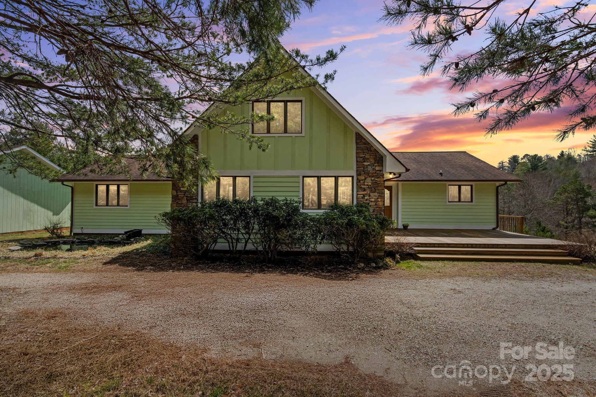 33 Selby Court