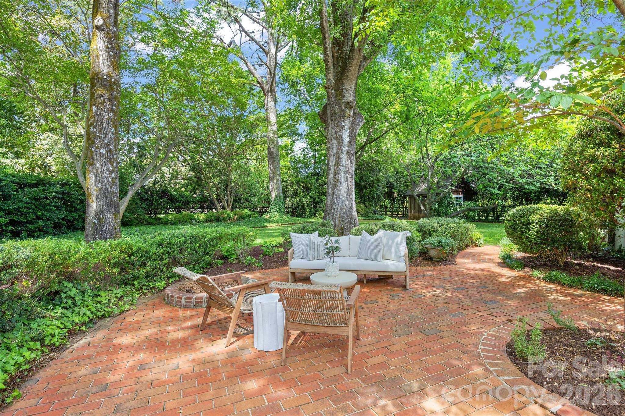 Barclay Downs - Residential