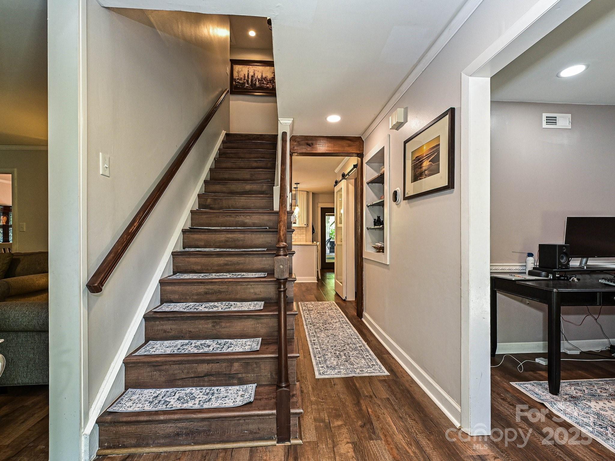 8200 Lansford Road