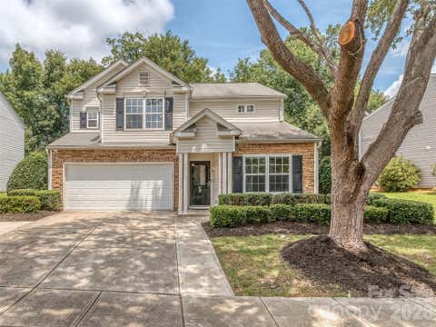 Photo of 10326 Haddington Drive NW, Charlotte, NC 28269 (MLS # 4411635)