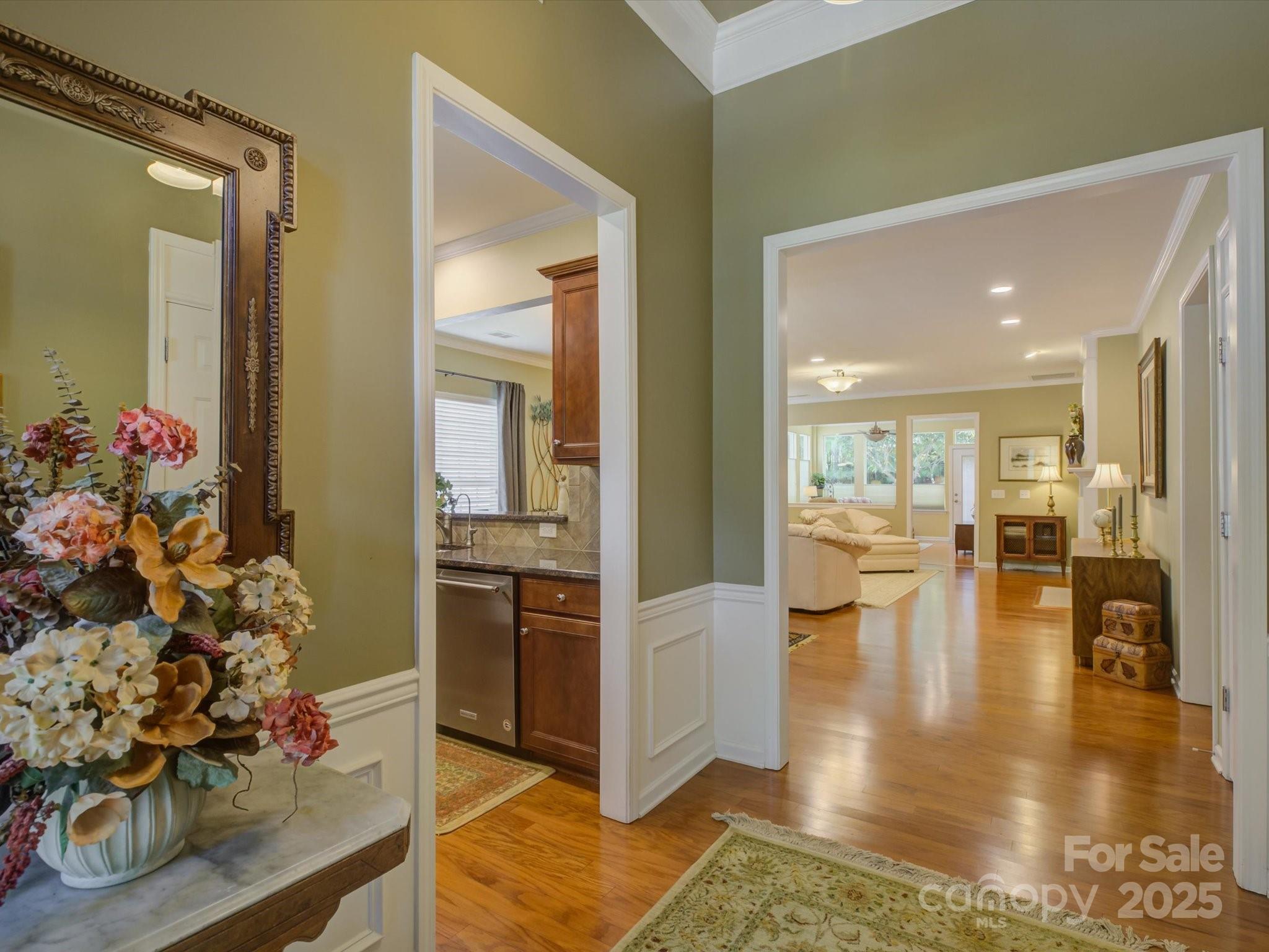 52182 Longspur Lane