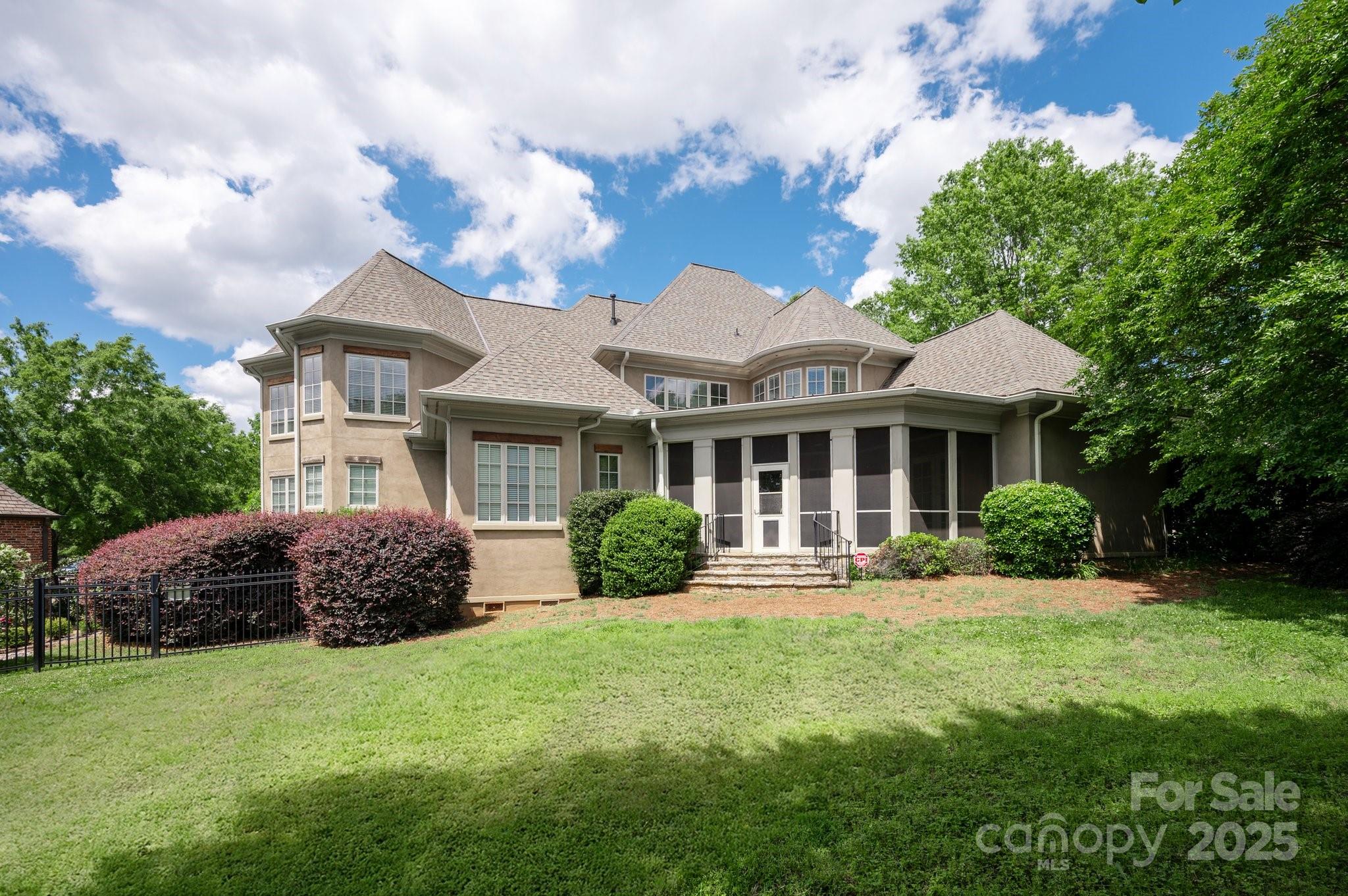 Longview - Residential