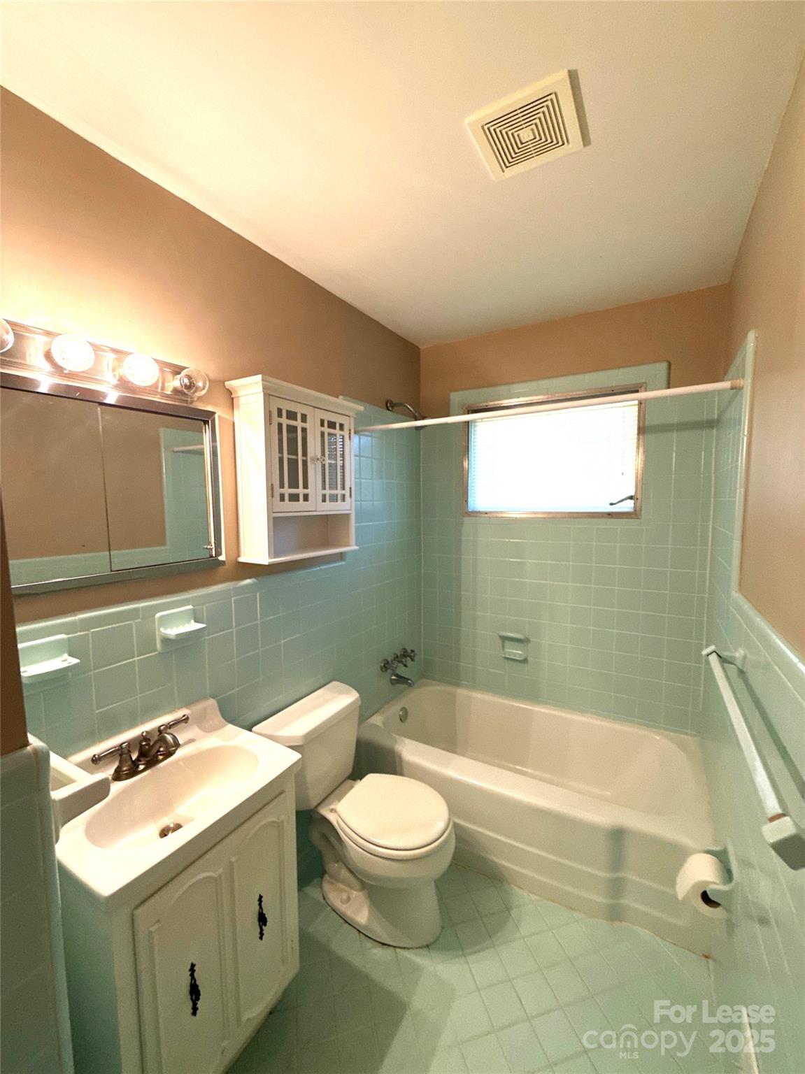 Montclaire - Residential Lease