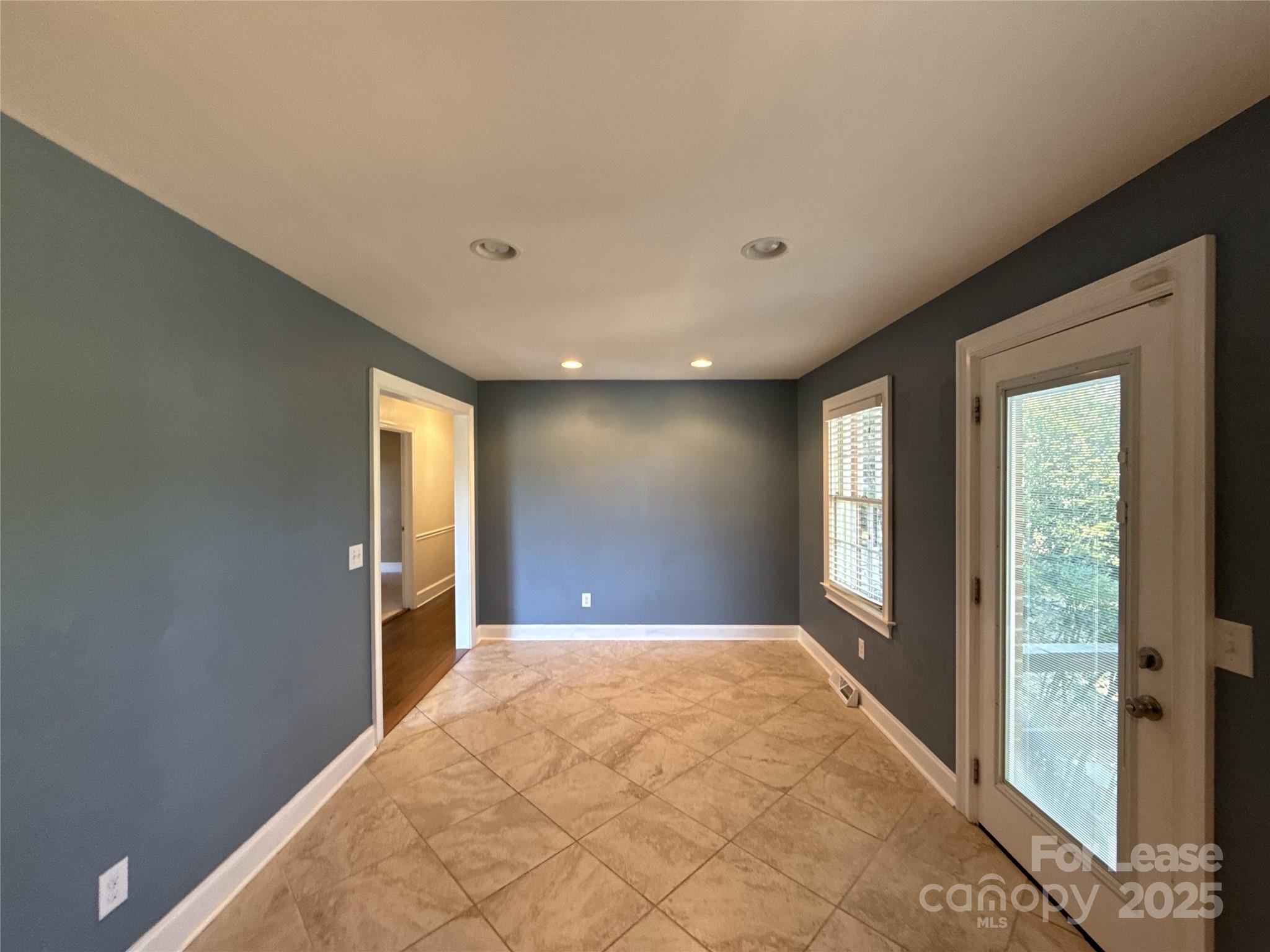 Montclaire - Residential Lease