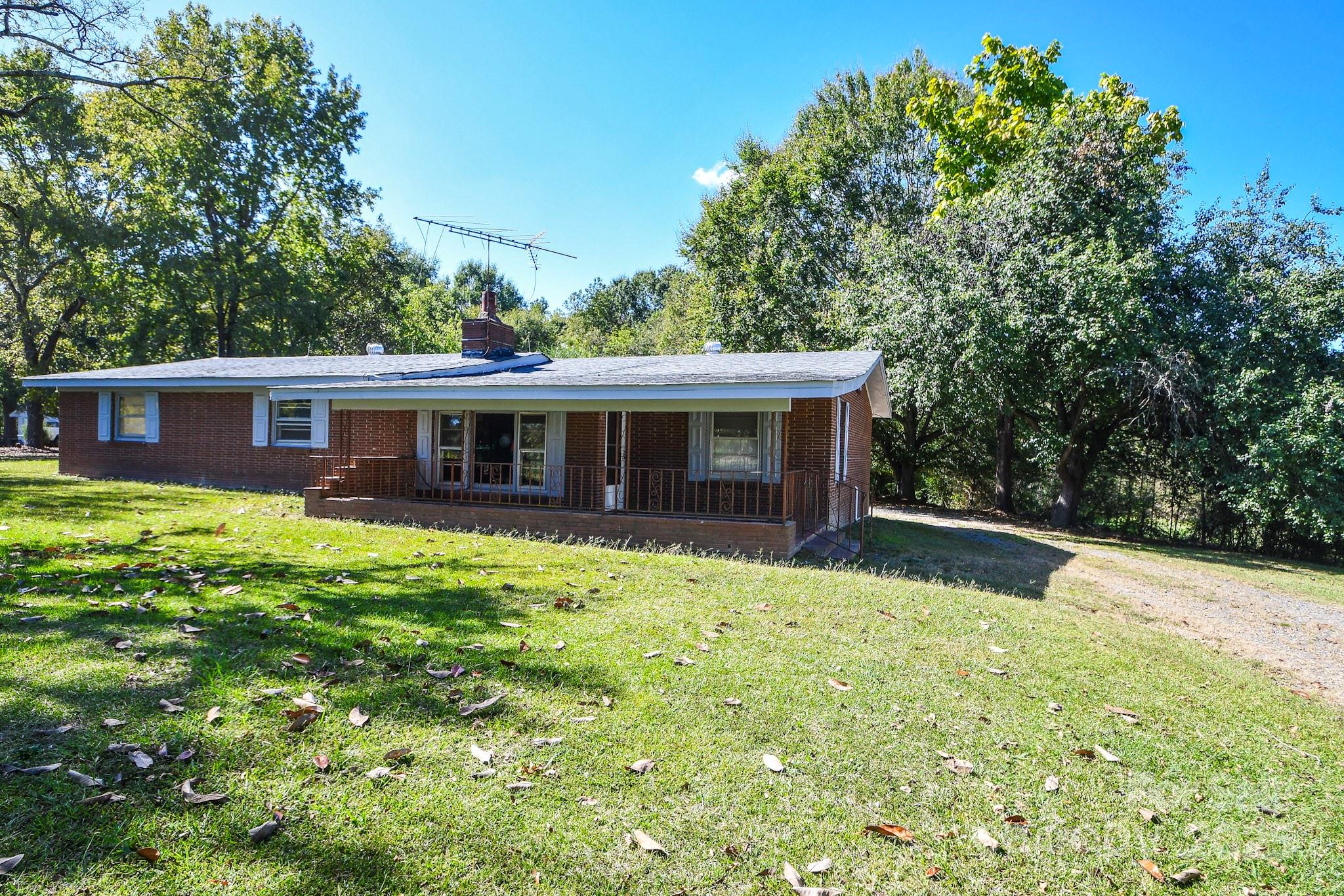 2922 Joe Griffin Road