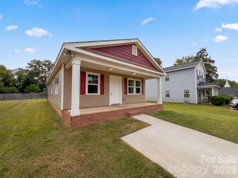 Photo of 109 Lakewood Avenue, Charlotte, NC 28208 (MLS # 4435104)
