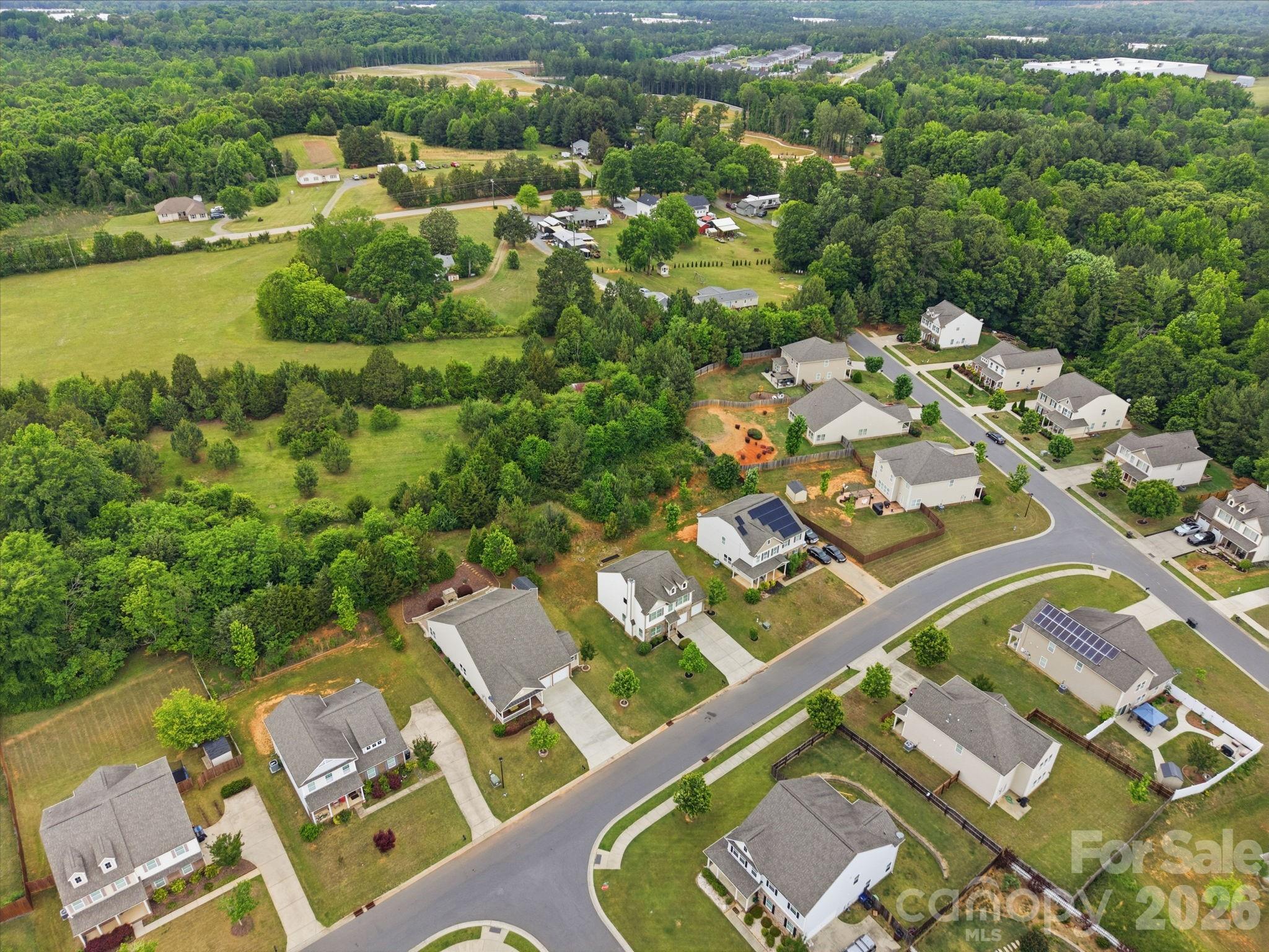 Ellis Pond - Residential
