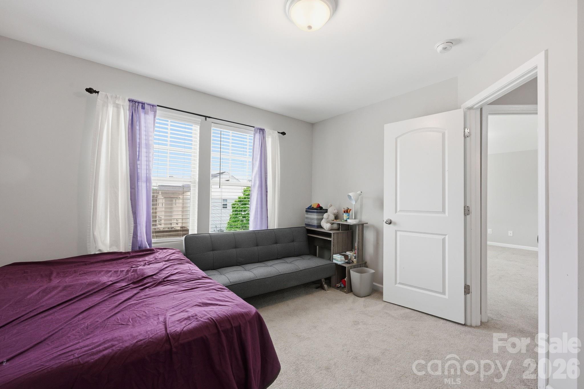 Ellis Pond - Residential