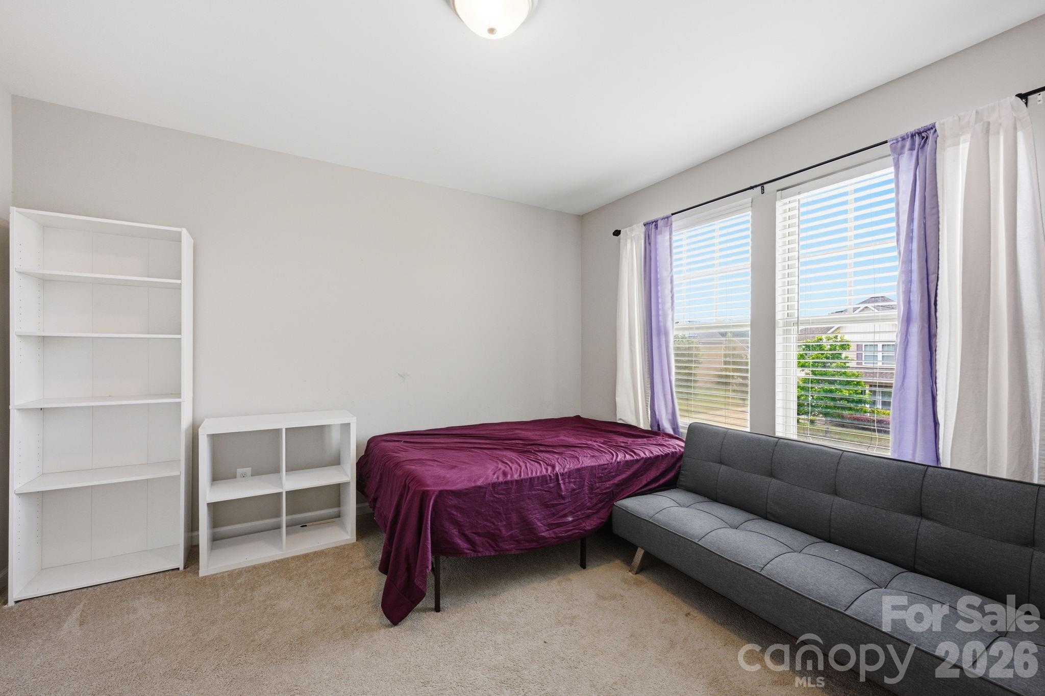Ellis Pond - Residential
