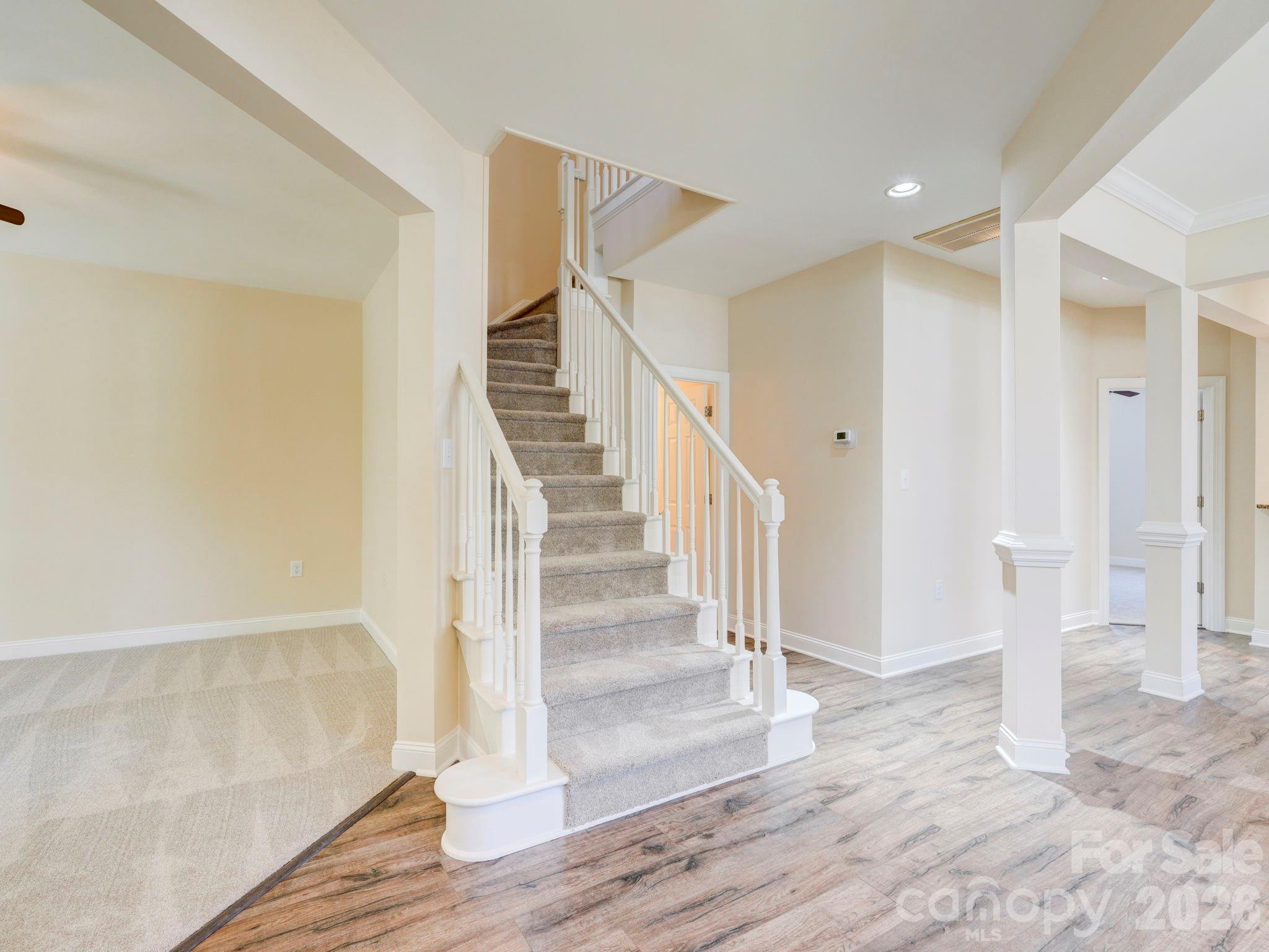 Chestnut Oaks - Residential