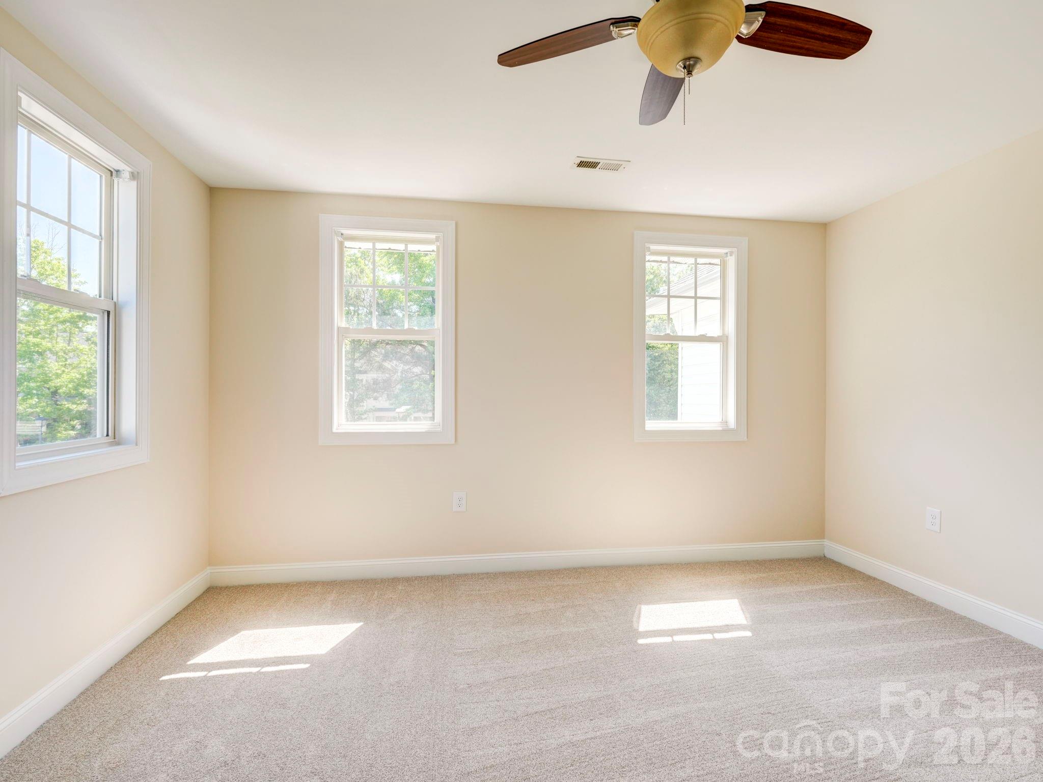 Chestnut Oaks - Residential