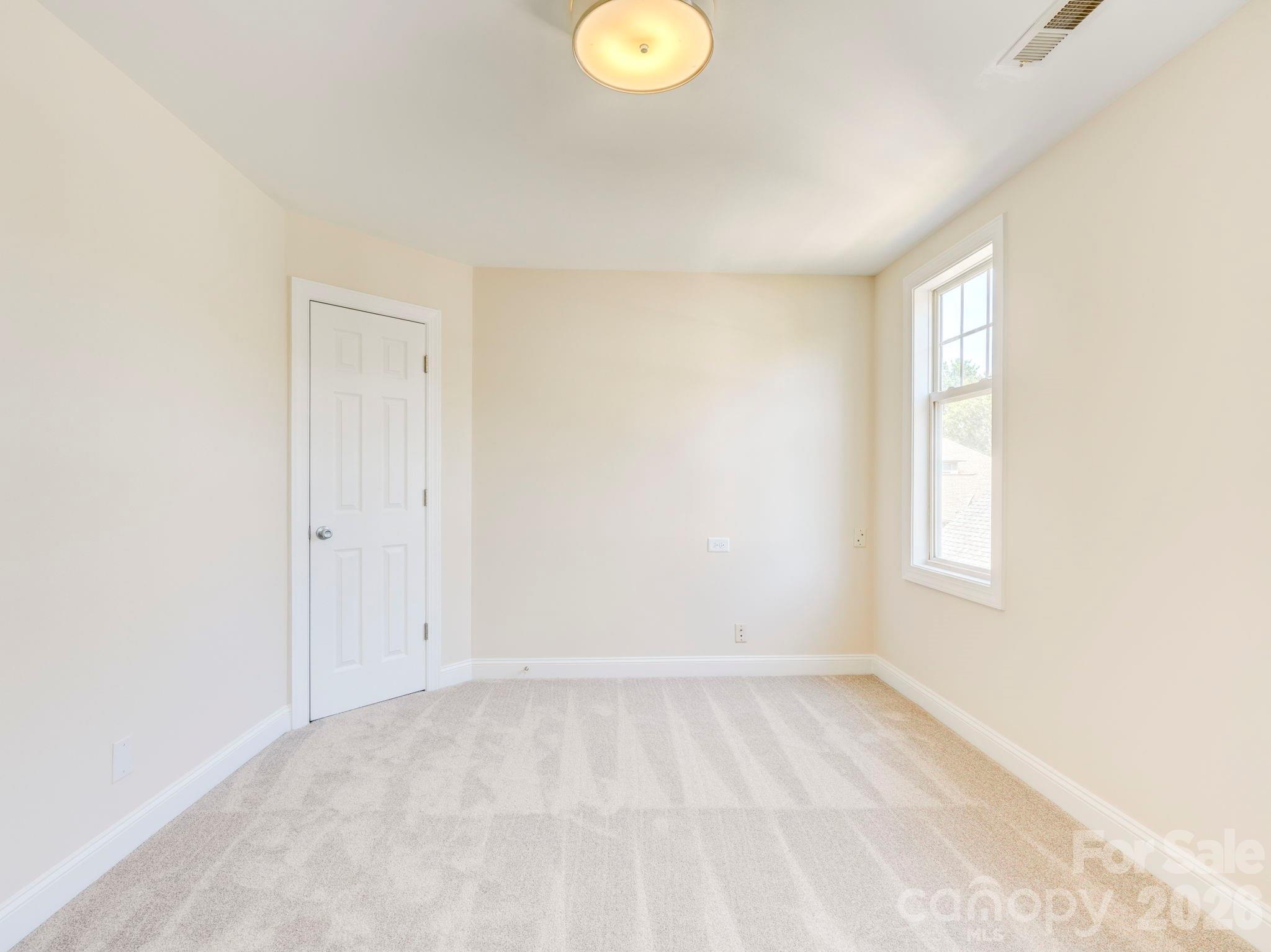 Chestnut Oaks - Residential