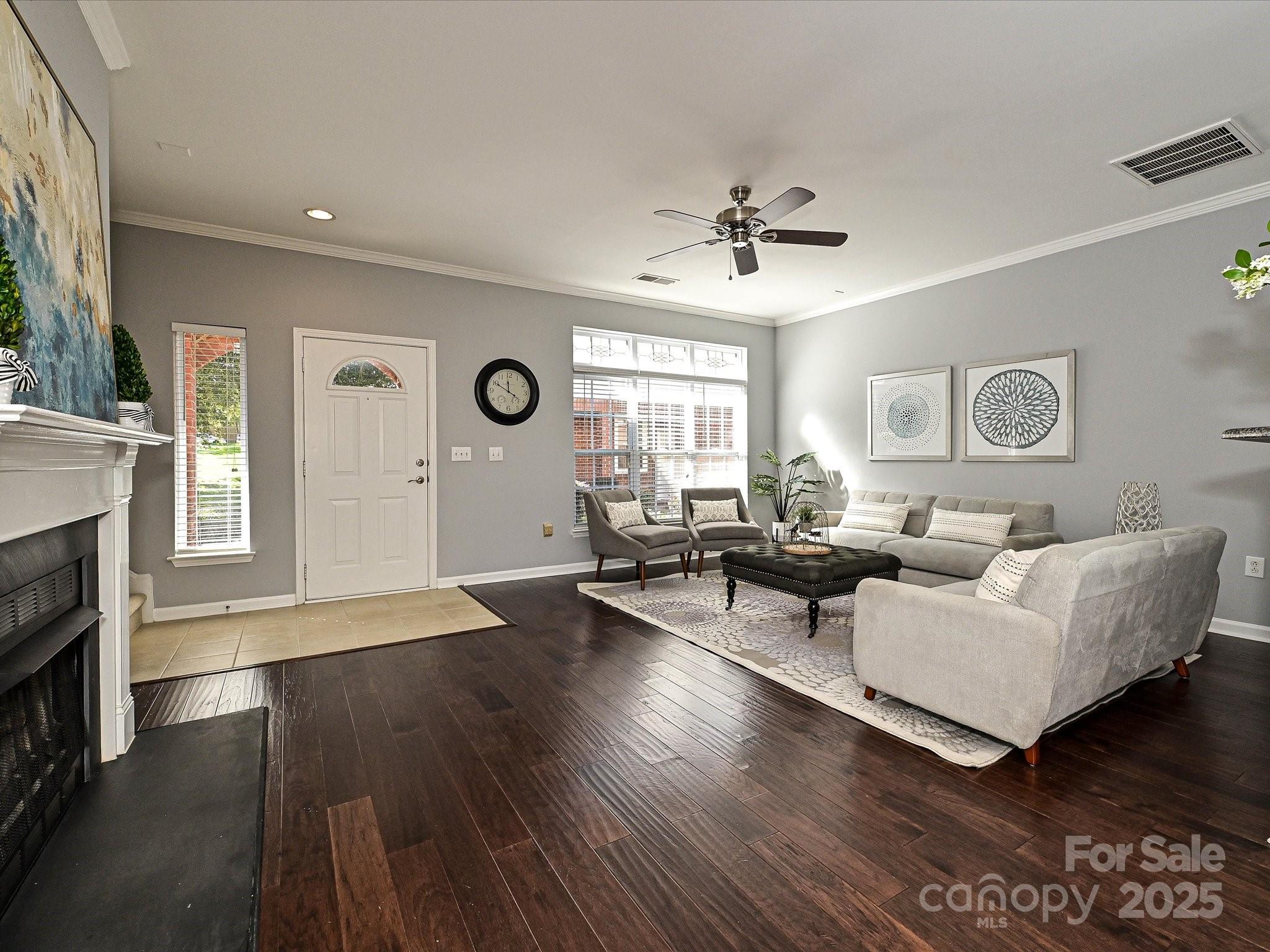 1039 Central Park Circle