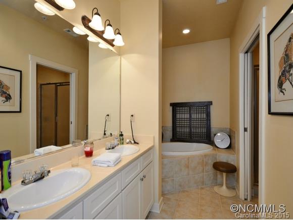 Beaucatcher House - Residential