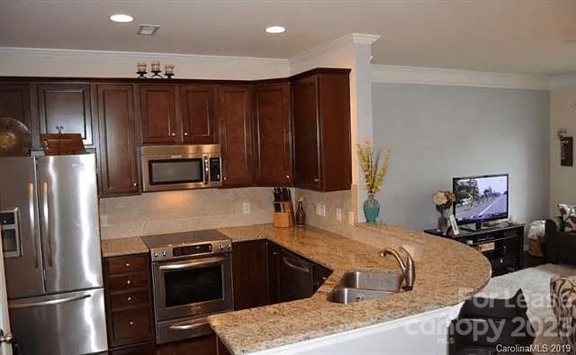 Park South Station - Residential Lease