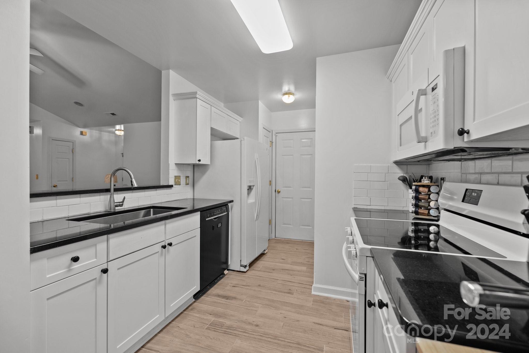 Longview Oaks - Residential