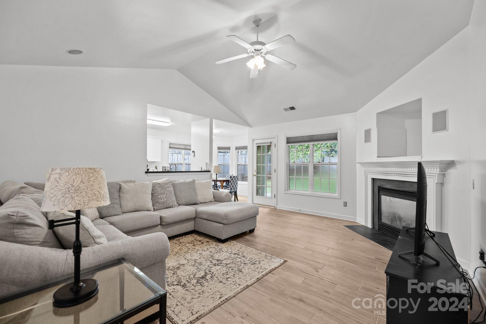 Longview Oaks - Residential